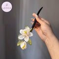 Gardenia Hairpin — Leona BD
