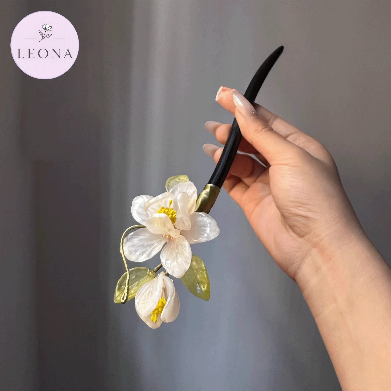 Gardenia Hairpin — Leona BD